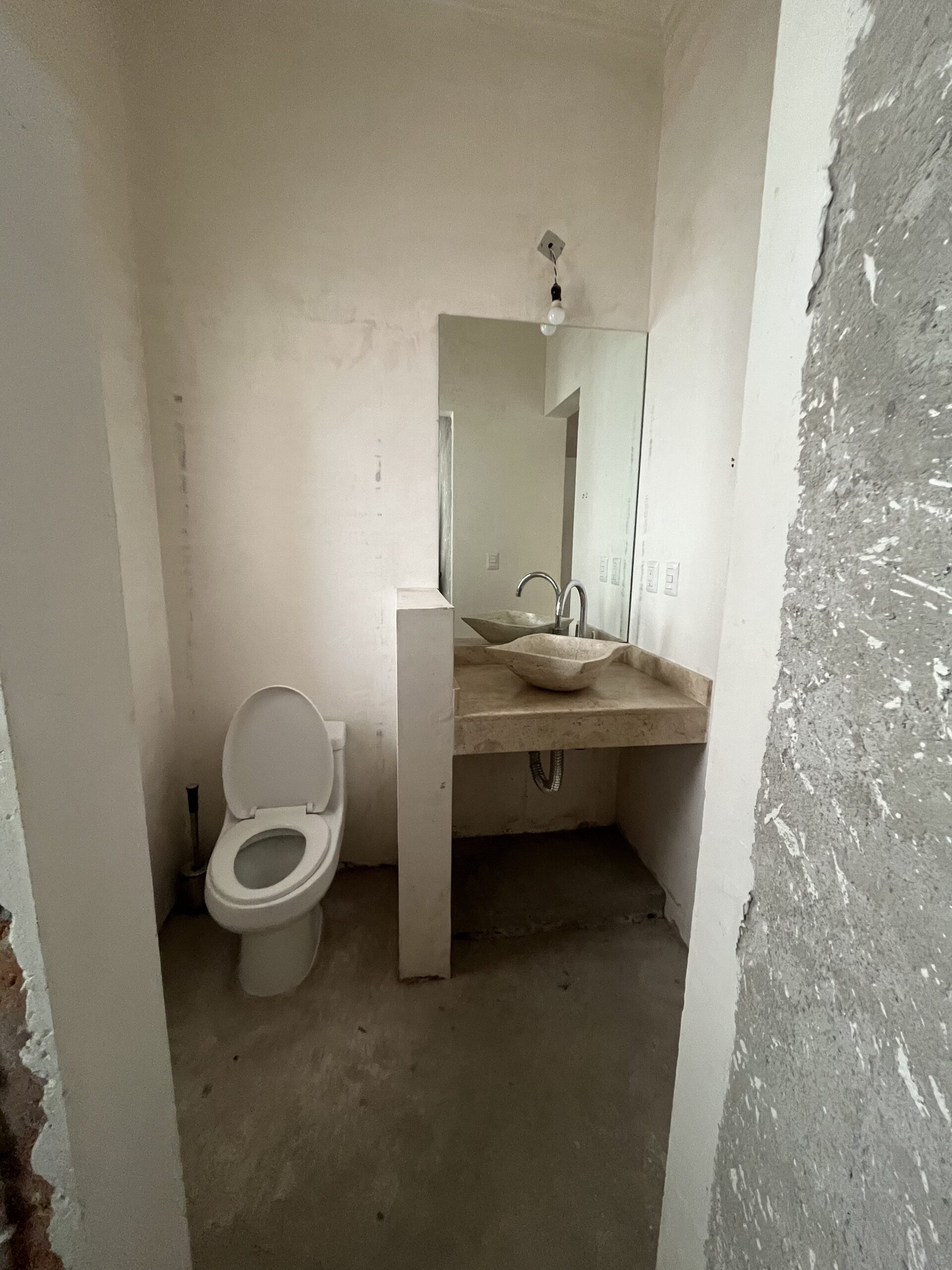 CASA BLANCA EN LA LEJONA-10-min