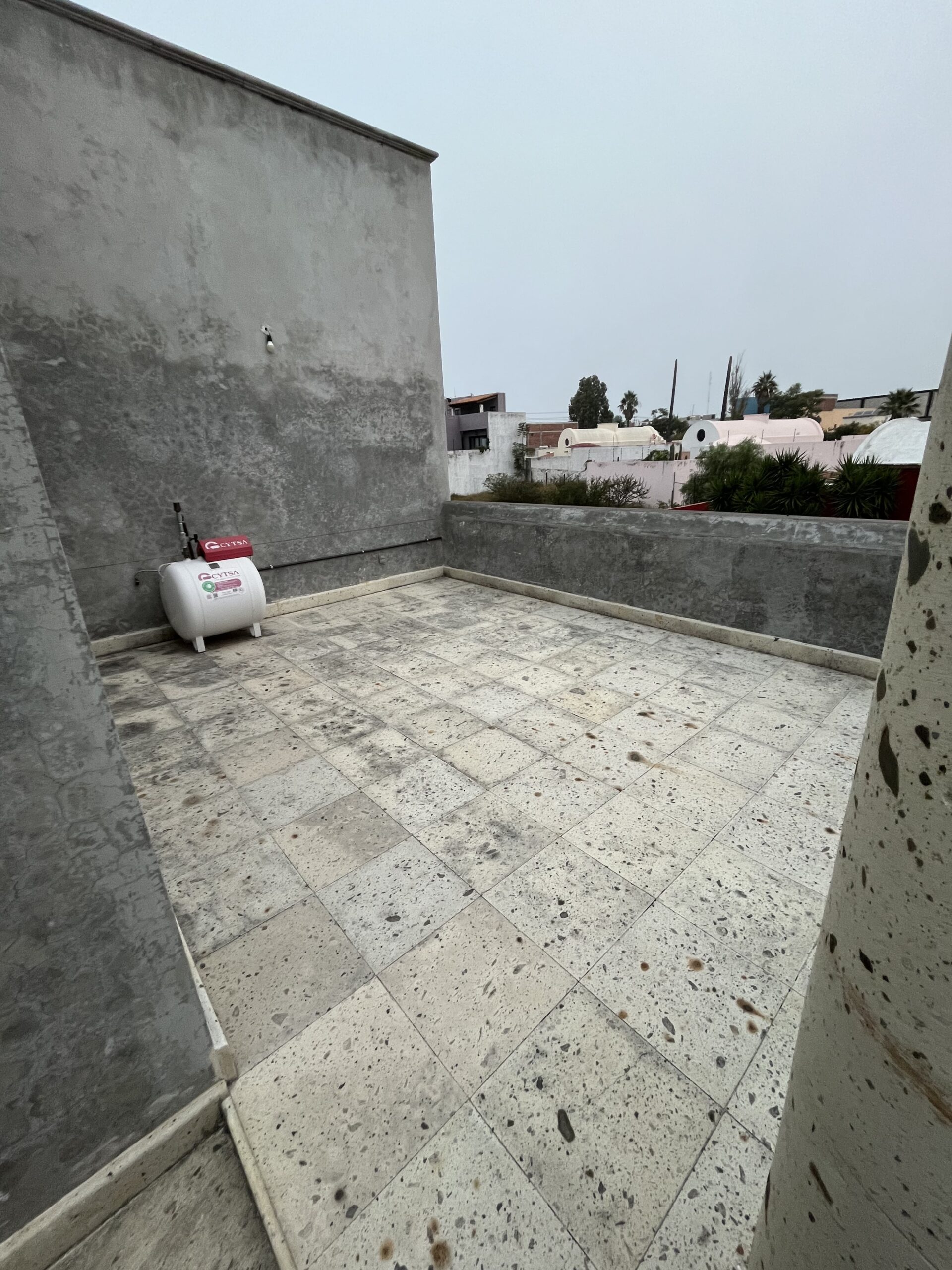 CASA BLANCA EN LA LEJONA-11-min